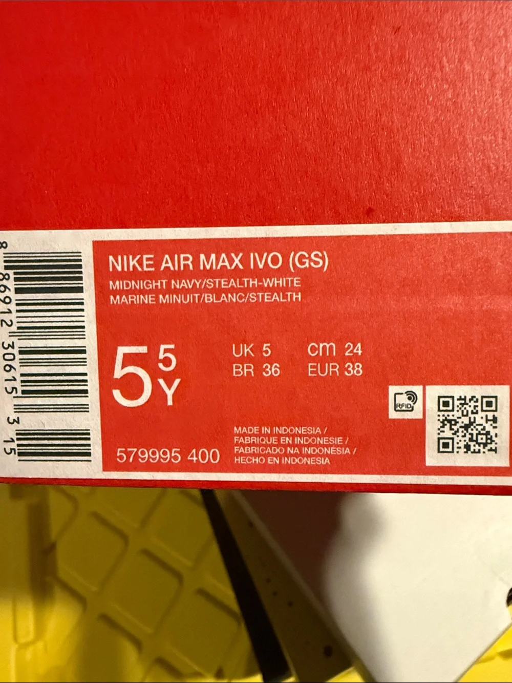 Nike Air Max IVO Youth in Navy, Stealth, and White